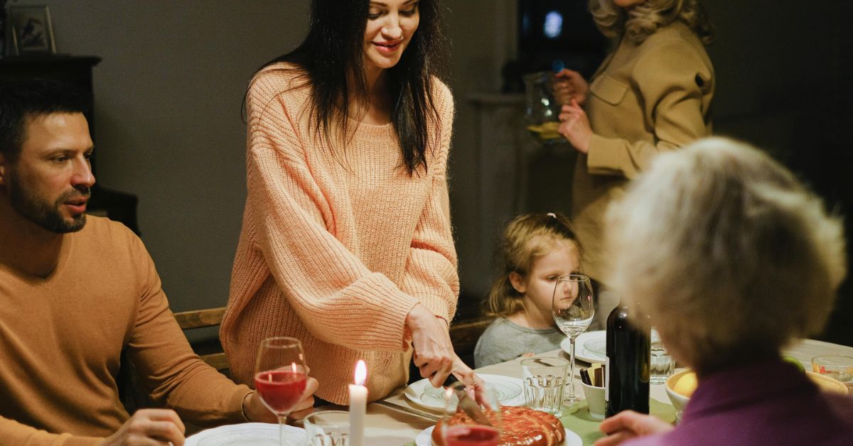 Why Holiday Food Noise Matters for Your Wellness Journey 